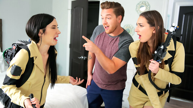 Step Sister Gets Ghost Slimed - S17:E7 - Nubiles-Porn xxx brunette video